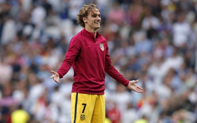 爱游戏快讯-三笘薰让防守球员绝望