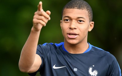 爱游戏动态-主帅对他赞不绝口