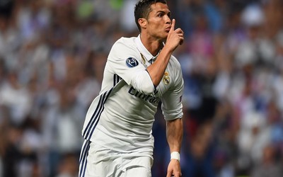 爱游戏焦点-利物浦女足客场球迷歌声震天