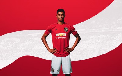 爱游戏讨论-德容在更衣室如何团结队友